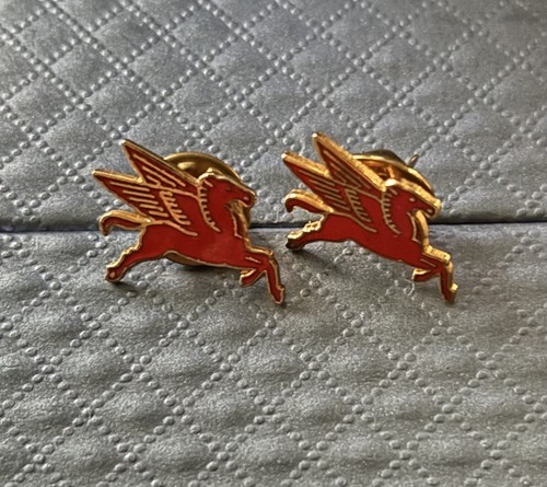 Two vtg exxon mobil - vtg,